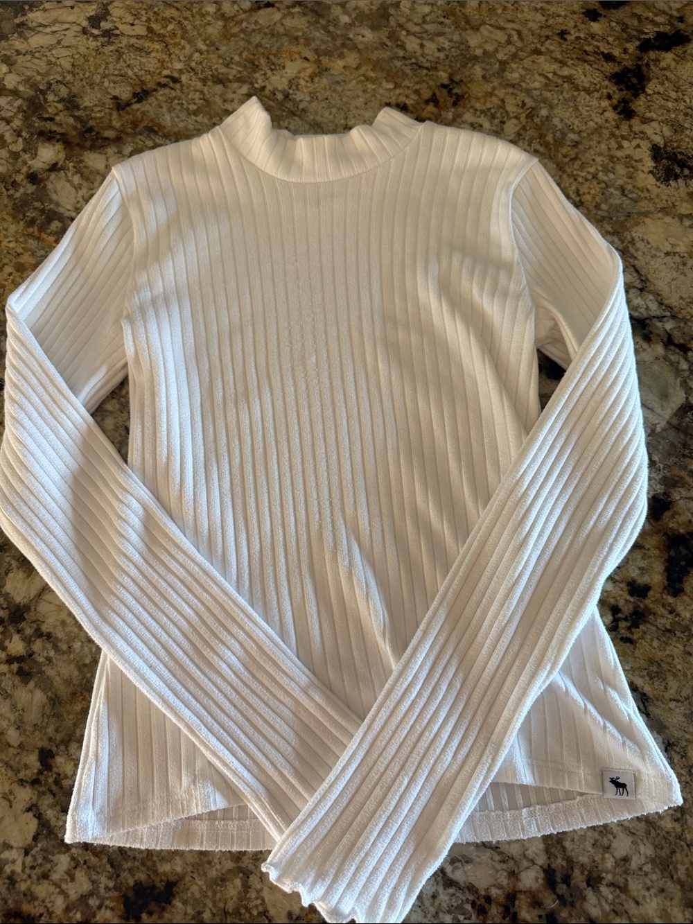 abercrombie kids 9/10 White Ribbed Turtleneck Sweater like new
